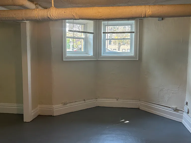4762 2nd Ave #B1 — Photo 4