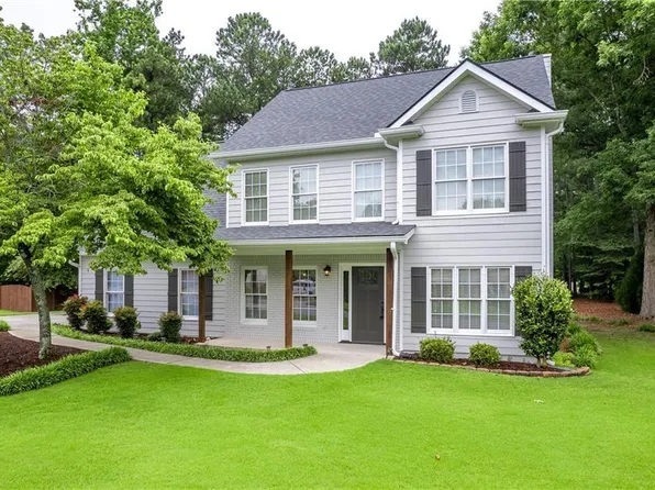 2232 Woodbriar Dr, Buford, GA 30518