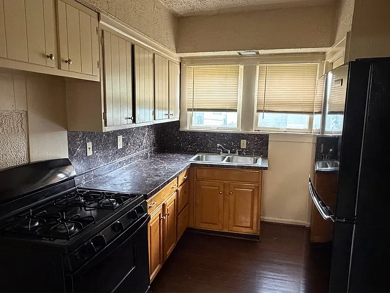 342 Potomac Ave #A — Photo 3