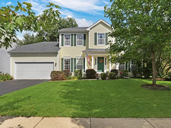 2543 Acorn Dr, Round Lake Beach, IL 60073