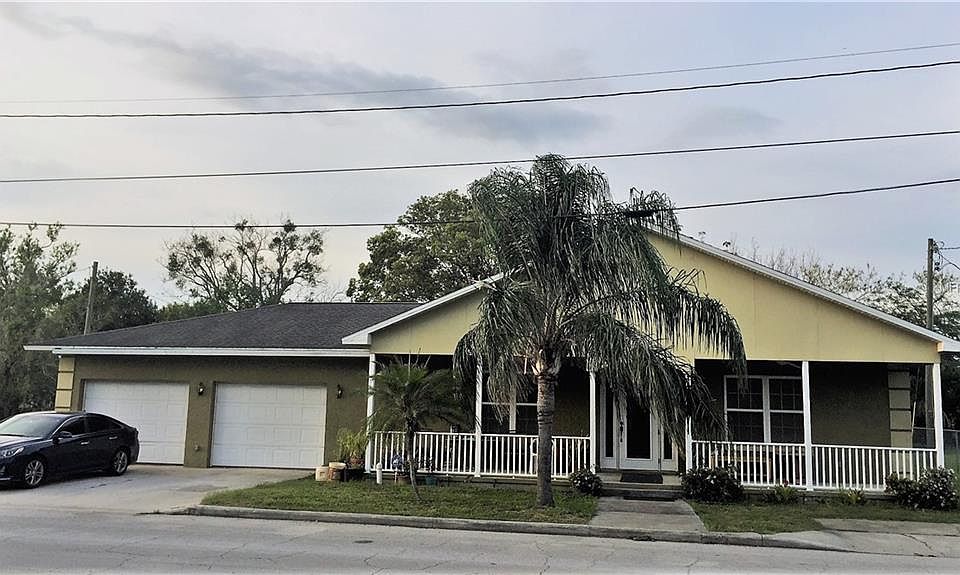 1st image of 1040 Britts Ln W
