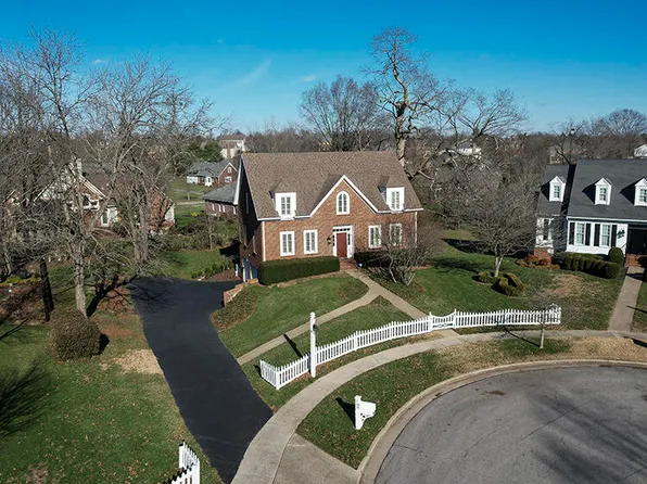 108 Patrick Henry Ct, Danville, KY 40422