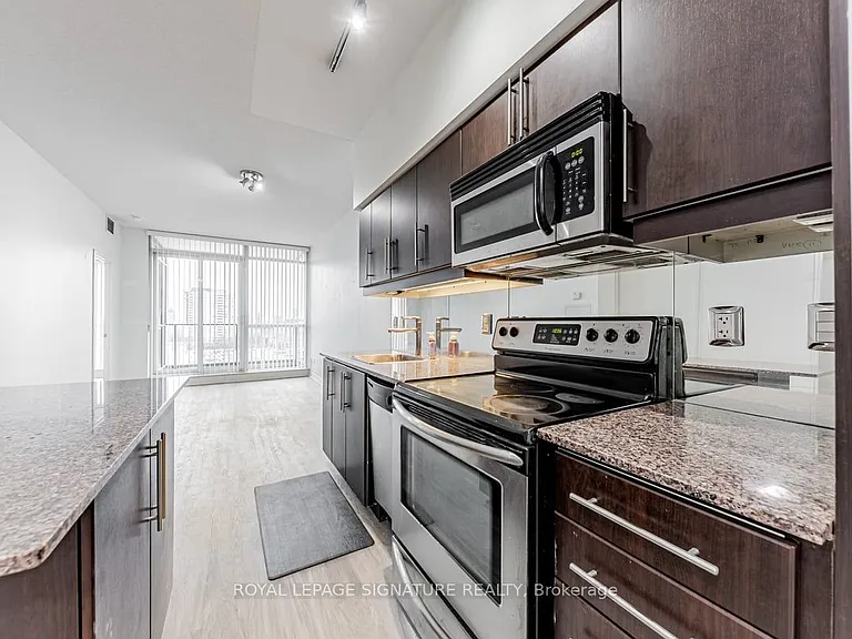 2885 Bayview Ave #602 — Photo 4