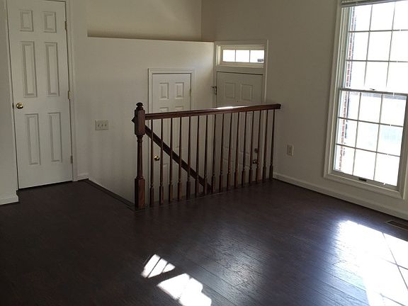 Main Foyer & Powder Room 1