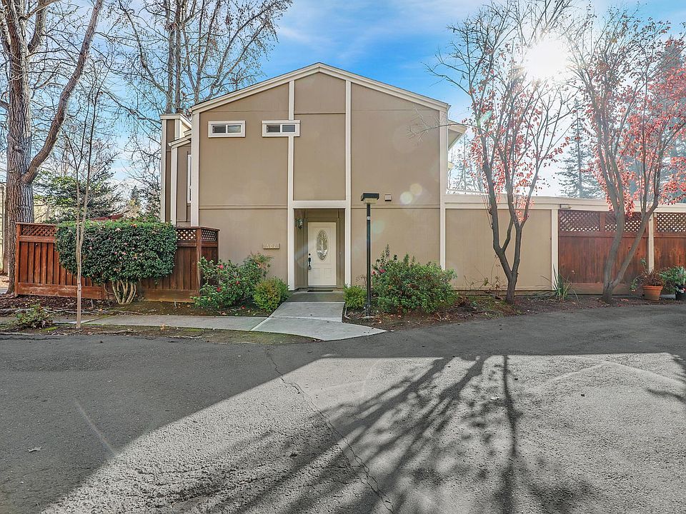 1st image of 601 Garden Creek Pl