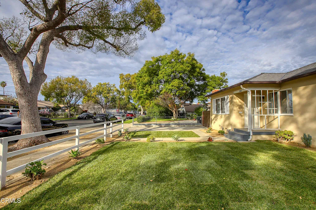 4 bed, 2.0 bath, 1416 sqft, $4,000 — Photo 3