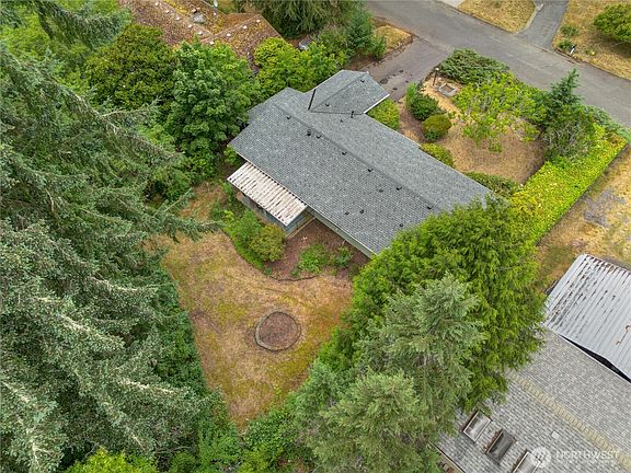 2nd image of 10102 114th Street SW
