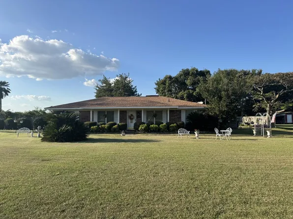 13215 E State Highway 52, Hartford, AL 36344