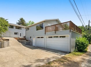 8845 22nd Ave SW, Seattle, WA 98106