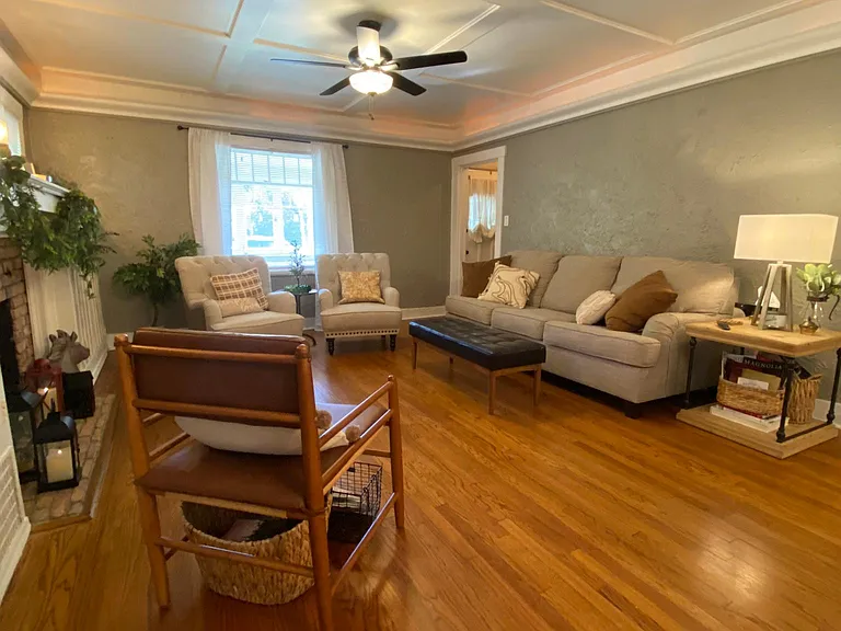 107 Alderson Ave — Photo 5