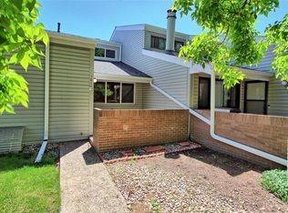 1011 W Powers Ave, Littleton, CO 80120