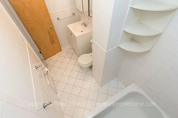 Rented by Copperwood Real Estate | media 22