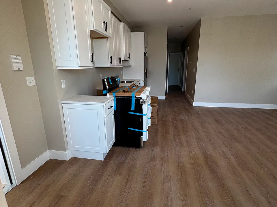 170 Denver Ave #2