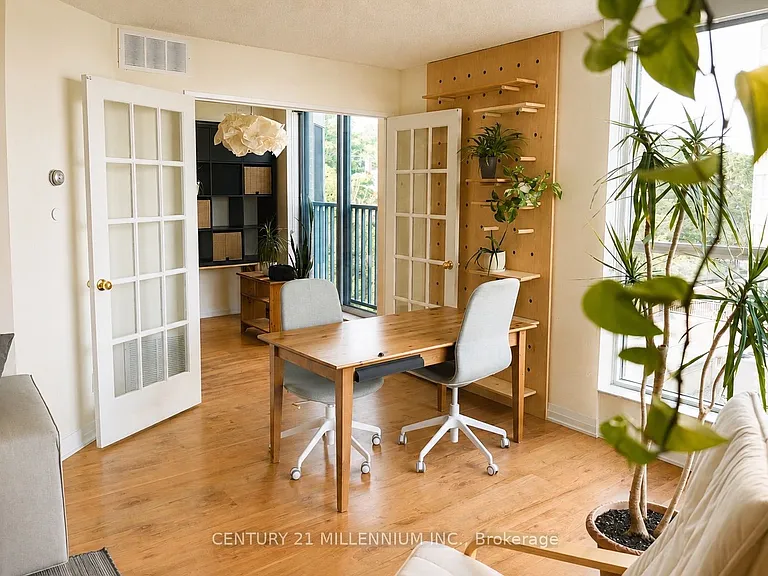 140 Dunlop St E #510 — Photo 13