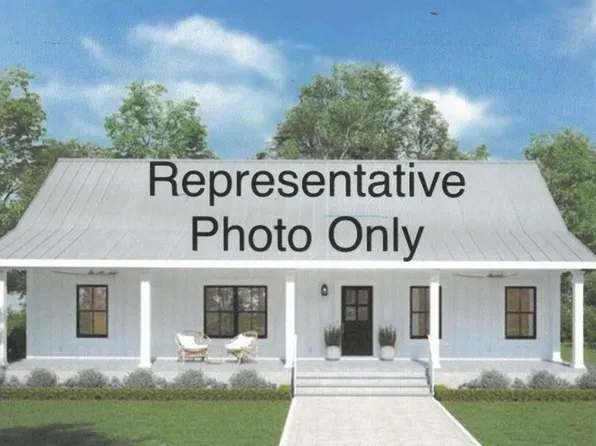 19 Scarlet Ln, Lexington, TN 38351