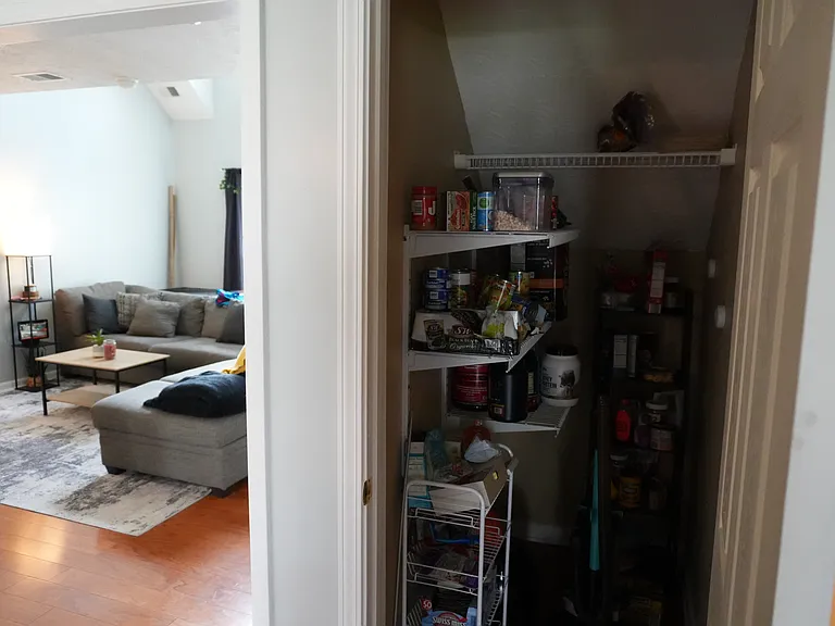 2100 Stonewood Ln — Photo 23