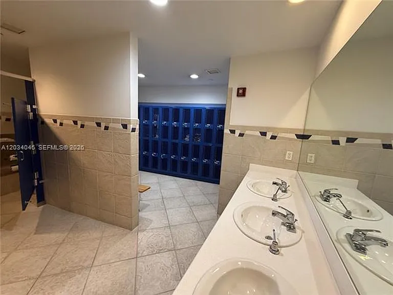 1250 S Miami Avenue Rd #1302 — Photo 28