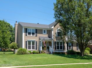 911 Brierly Hill Ct, Louisville, KY 40299