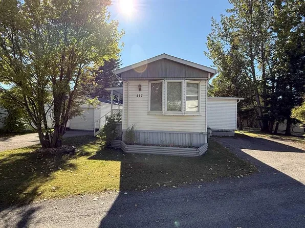 700 Carmichael Ln #417, Hinton, AB T7V 1S9
