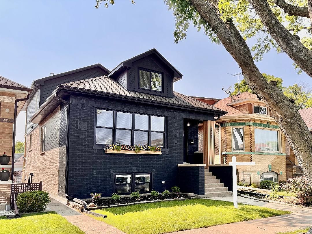 2640 N 76th Ct, Elmwood Park, IL 60707 | Zillow