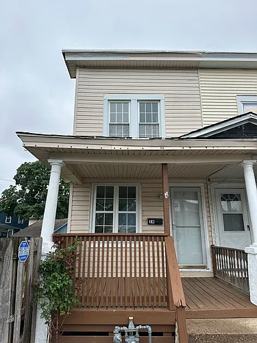 16 Richardson Ave Photo 1