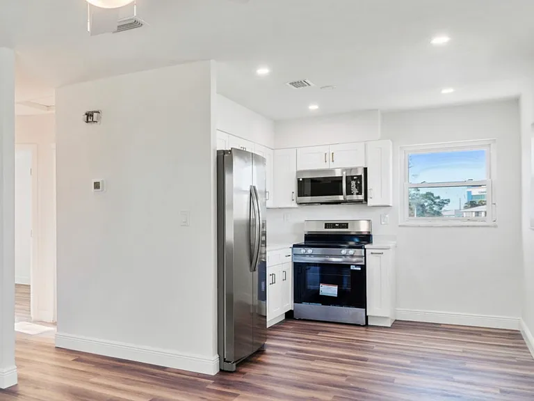14919 N Bayshore Dr — Photo 4