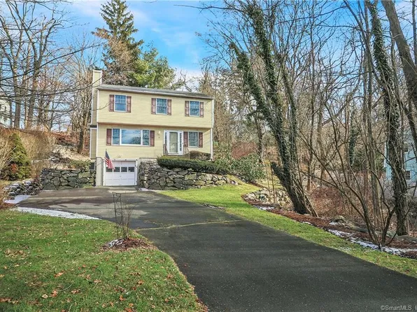 31 Devils Garden Road, Norwalk, CT 06854