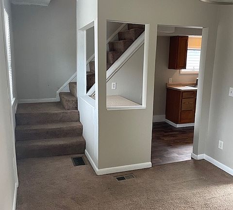 3rd image of 91 E Mohawk St #1