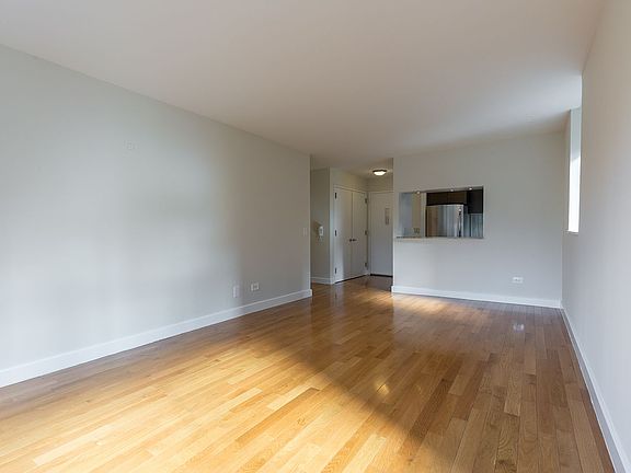 3rd image of 235 W 48th St APT 12d