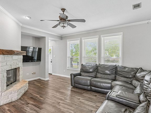 5th image of 205 Morningside Cir