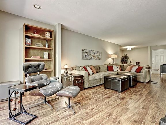 2nd image of 4211 Pine Heights Dr NE #4211