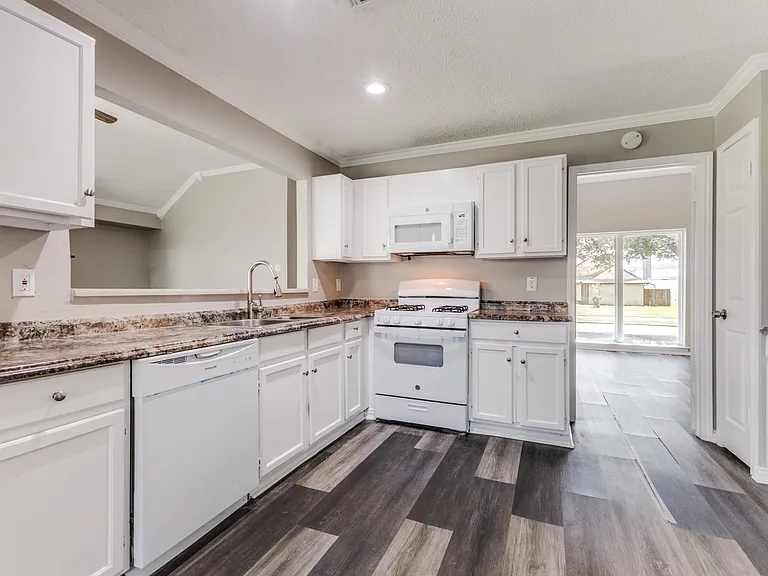 4111 Ocean Reef St — Photo 12