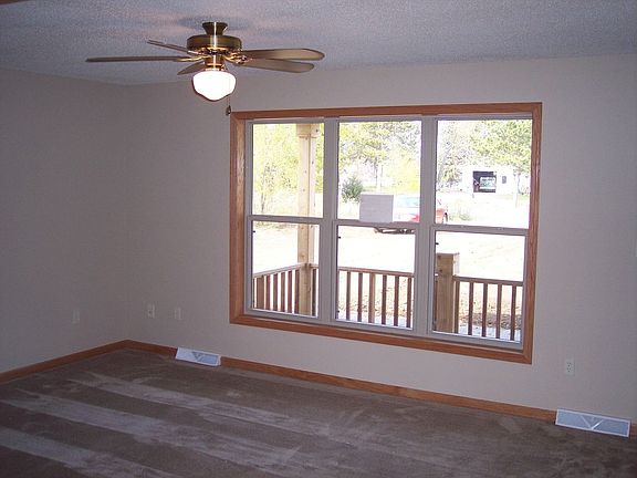 3rd image of 1433 181st Ave