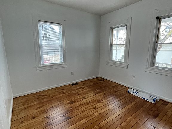 5th image of 4809 Bridge Ave Unit 1