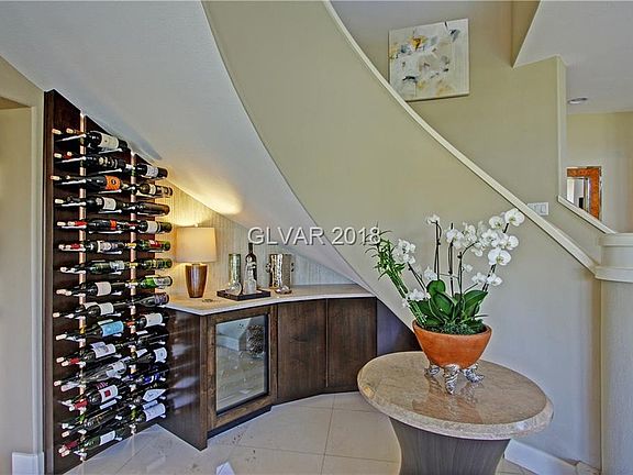 4th image of 8204 Horseshoe Bend Ln