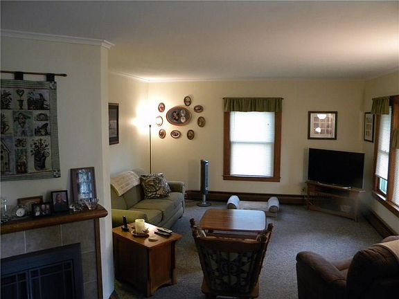 4th image of 26 Grover St