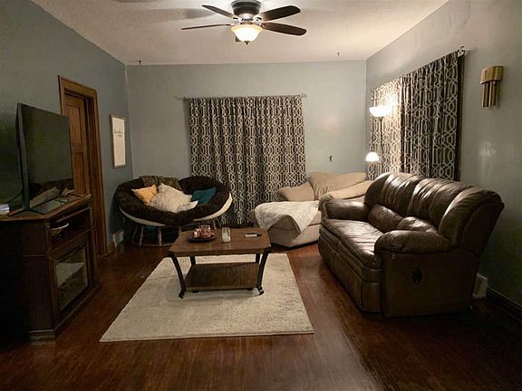 2nd image of 2212 Levitt Ave