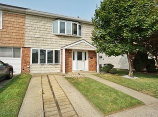 459 Barlow Ave, Staten Island, NY 10308
