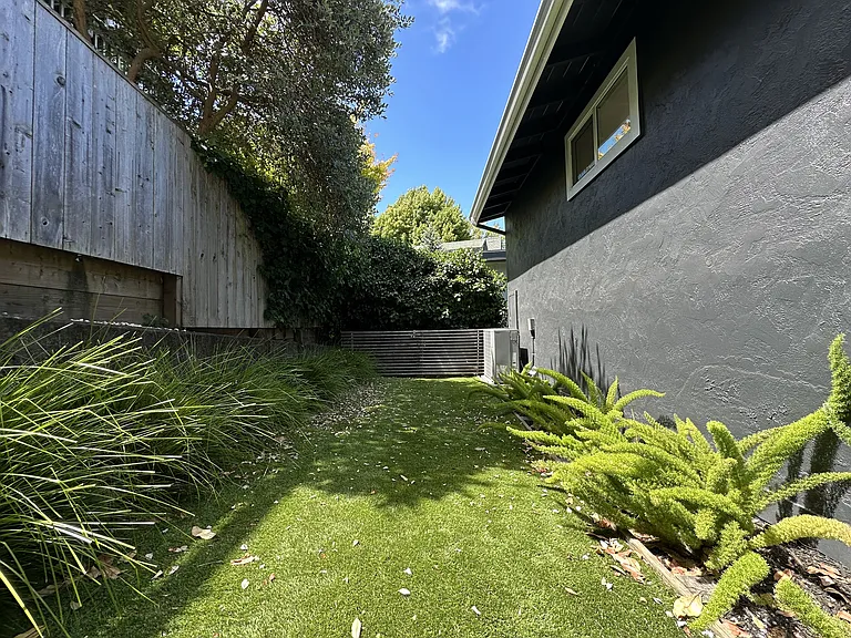 110 Morning Sun Ave — Photo 25