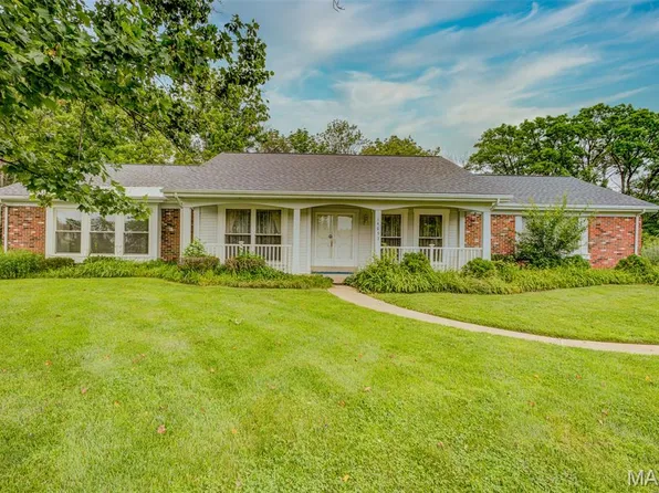 14653 Rogue River Dr, Chesterfield, MO 63017