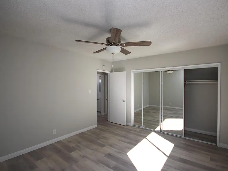 2505 W Grand Ave #B — Photo 13