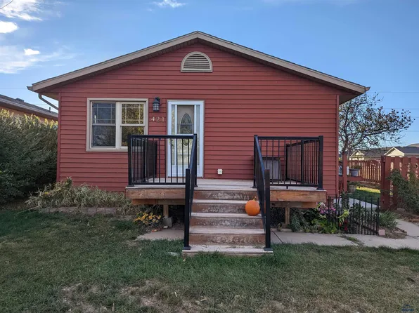 421 Ennen Dr, Rapid City, SD 57703