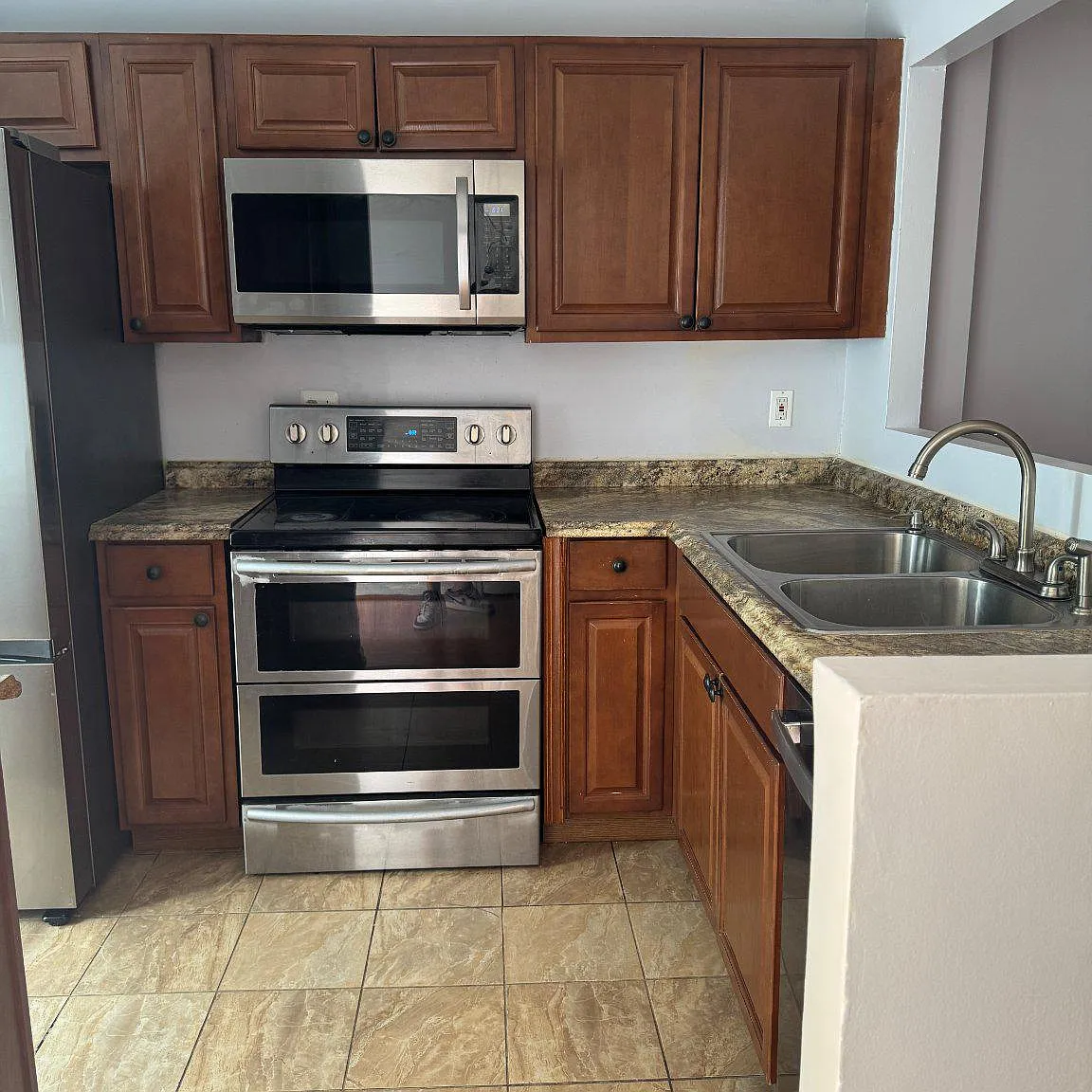 3 bed, 2.5 bath, 1112 sqft, $2,950 — Photo 4