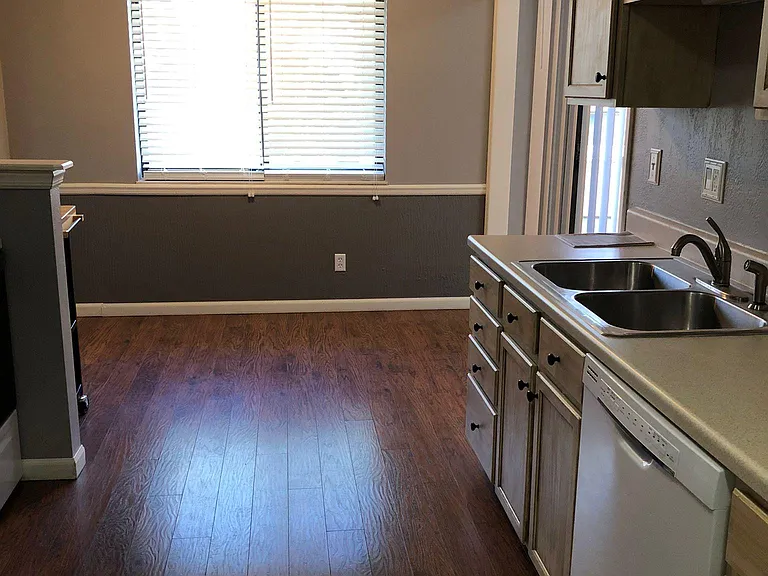 42 Providence Dr #75 — Photo 5