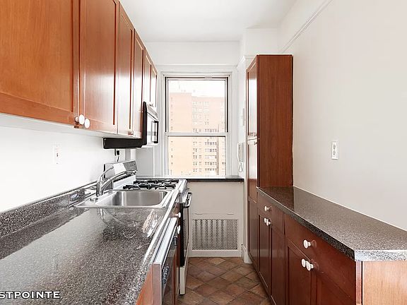 4th image of 365 W 20th St APT 9B