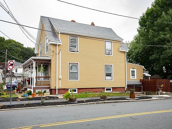 4th image of 256 Euclid Ave