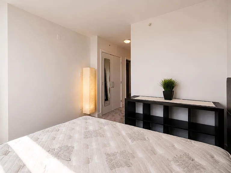 158 W 13th St #505 — Photo 16
