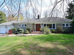 112 Rutledge Dr, Red Bank, NJ 07701