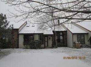 210 Stoneybrook Ct, Langhorne, PA 19047