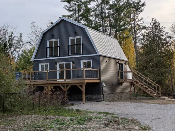 3464 Bayou Rd, Severn, ON L3V 0V8